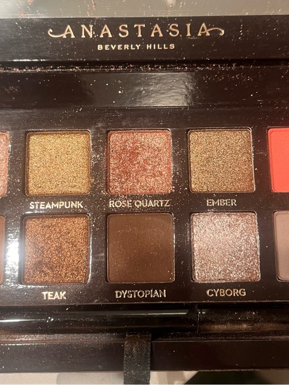 Bulk makeup lot. - Picture 7 of 8